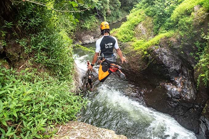 Canyoning Bali - Adventure and Spirit - Canyoning jumping